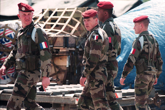 Armata franceză a început să se retragă din Mali