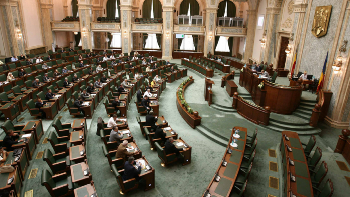 Senatul a adoptat proiectul de lege privind statutul cadrelor militare, trimis la reexaminare
