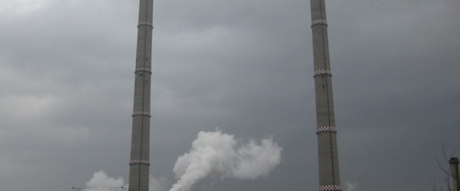 Cinci localităţi și traficul pe DN 67, afectate de poluarea cu cenuşă de la Termocentrala de la Halânga