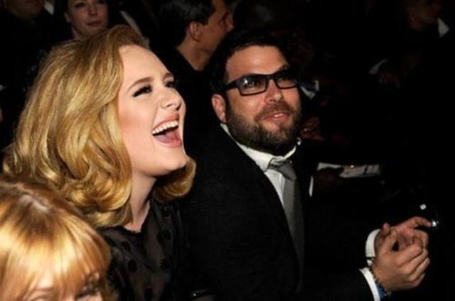 Iubitul cântăreţei Adele a dat în judecată PEPSI