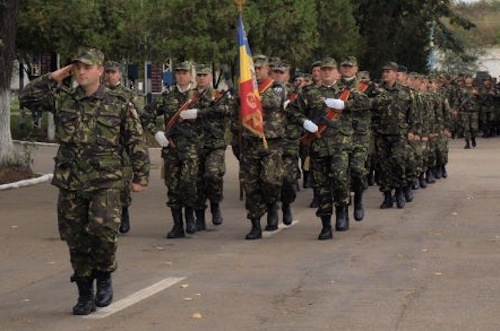 Președintele Traian Băsescu a decorat Batalionul 191 Infanterie ”Colonel Radu Golescu”