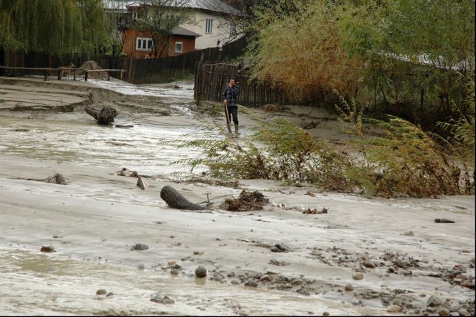inhga, 17 judete, inundatii, avertizare hidrologi
