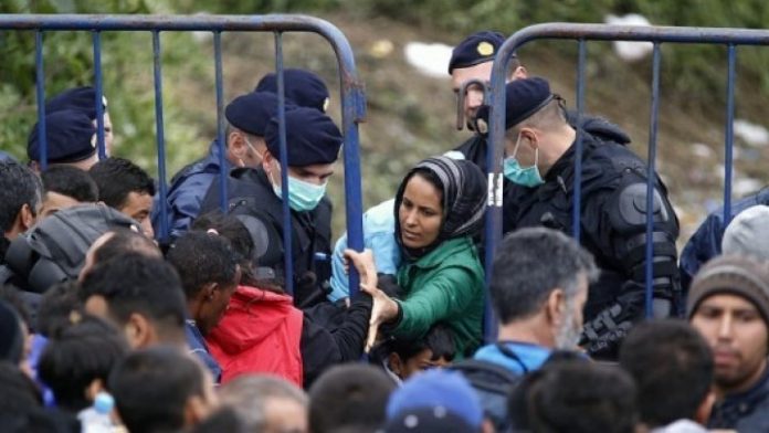 franta, paris, tabere ilegale, migranti evacuati