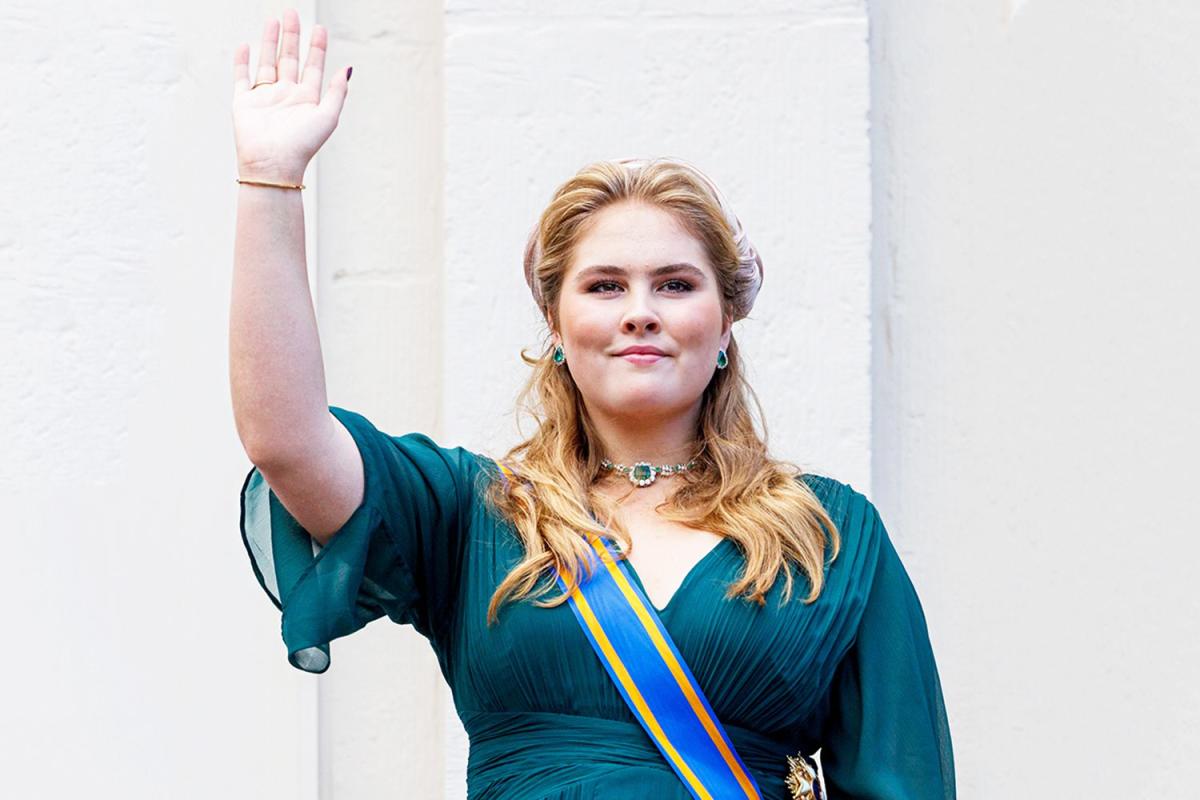 Prințesa Amalia, moștenitoarea tronului Țărilor de Jos