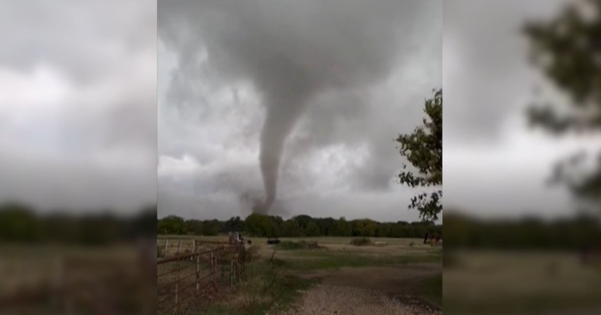 VIDEO. Imagini spectaculoase cu o tornadă surprinsă de un șofer în Prahova