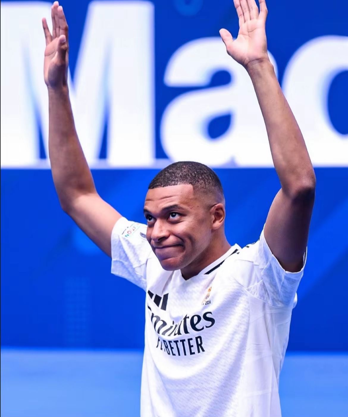 Foto Prezentare Oficială a lui Kylian Mbappe la Real Madrid, X(Twitter)