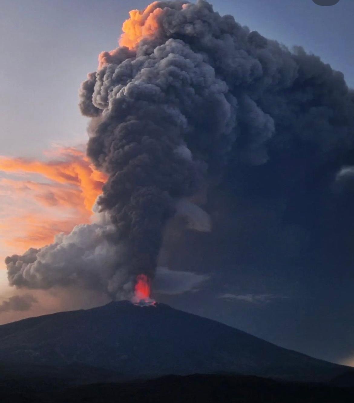 Foto Vulcanul Etna, Catania- Instagram