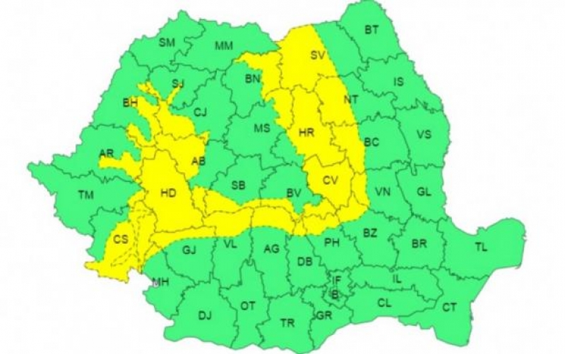 Cod galben de furtună, cu vijelii și grindină, în zonele de deal și de munte