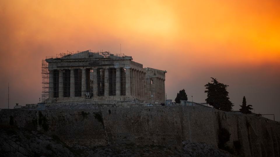 VIDEO. Grecia cere ajutor european din cauza incendiilor devastatoare. România mai trimite un contingent