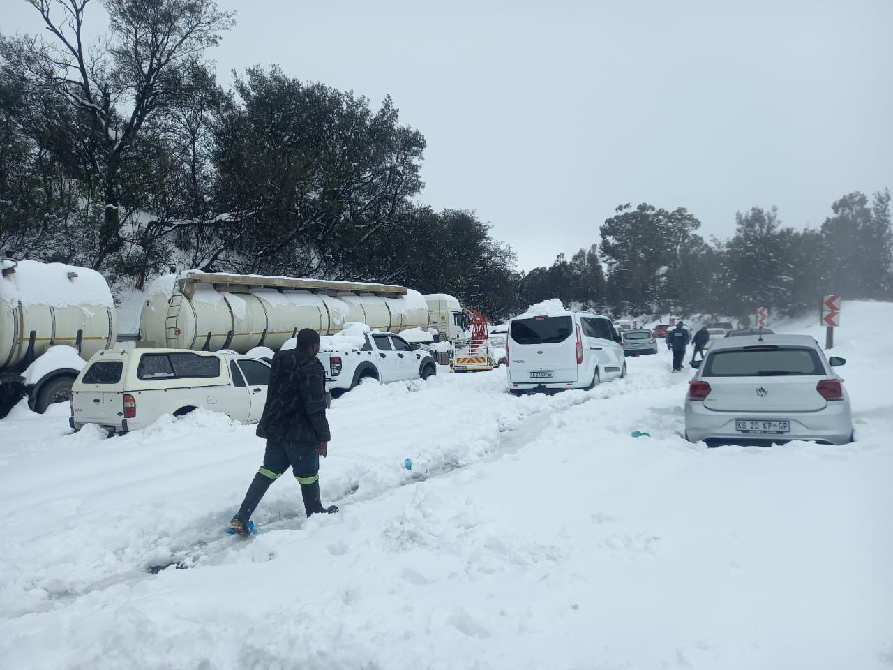 VIDEO. Africa de Sud, paralizată de ninsorile abundente